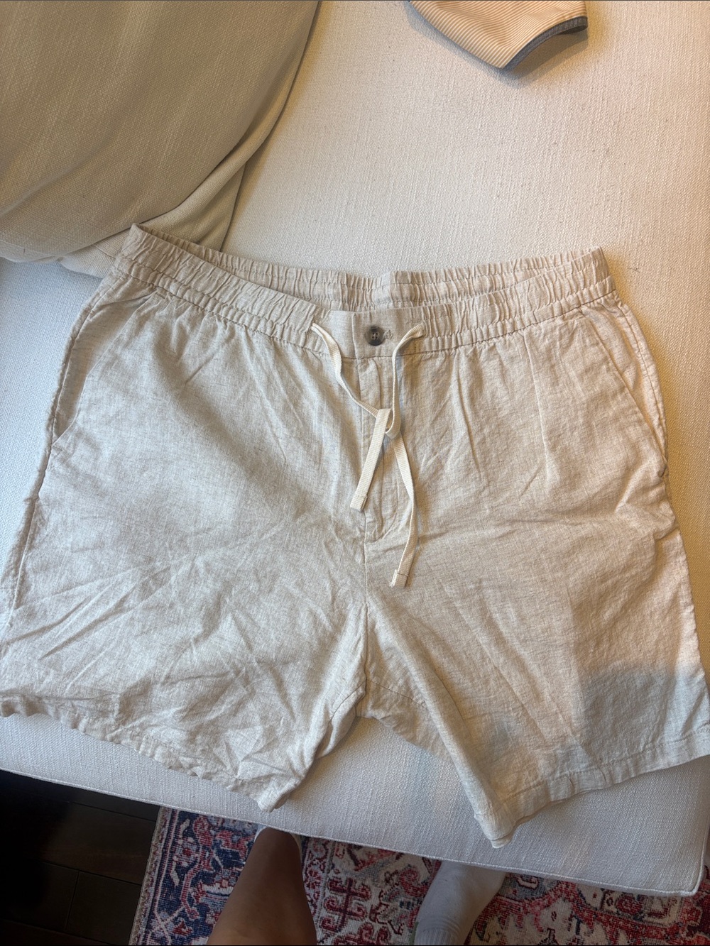 H&M Men's Beige Drawstring Hybrid Shorts